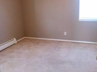 1209 Orchard Rd APT 3, Bloomington, IL 61704