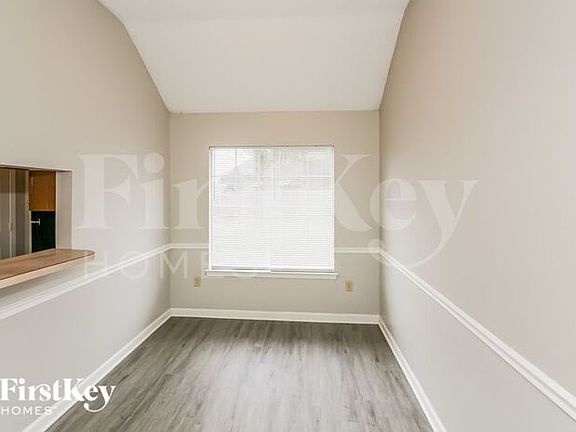 4th image of 5375 Crystal Oak Dr