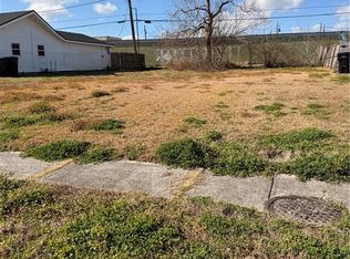 108 Perrin Dr, Arabi, LA 70032