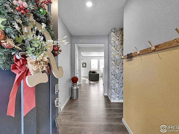 4th image of 811 Elias Tarn Dr