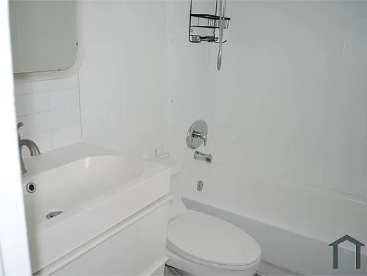 2345 NE 135th St #206-210 — Photo 19