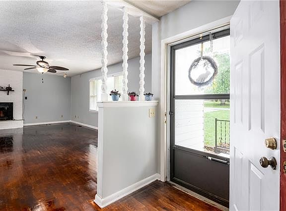 3rd image of 1669 Nottingham Dr