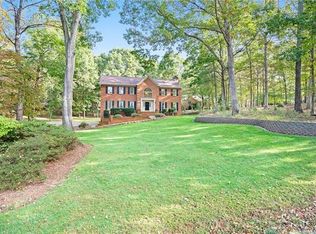640 Amanda Dr, Matthews, NC 28104