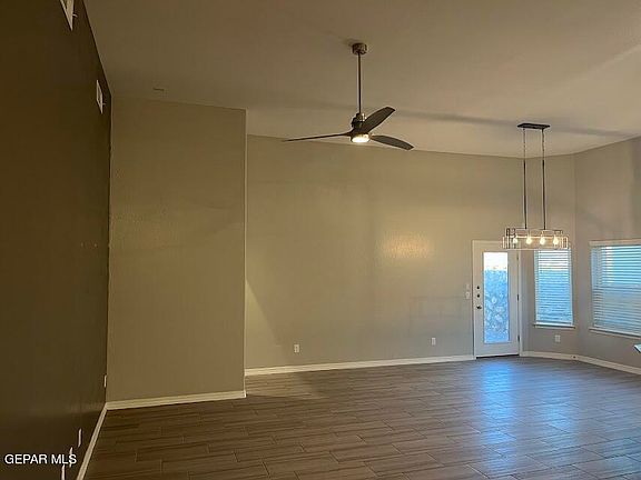 5th image of 524 La Entrada Cir