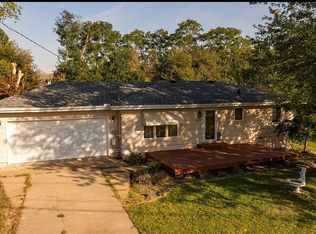 220 S Hazel St, Agency, IA 52530