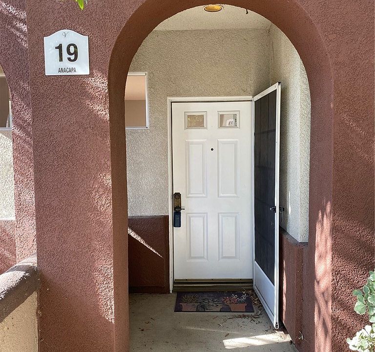2nd image of 19 Anacapa Ct #19