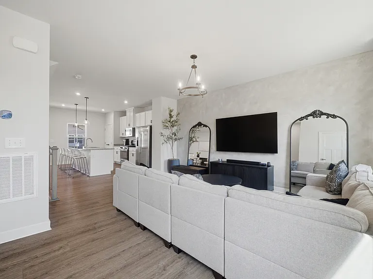 1216 Gunboat Dr — Photo 32