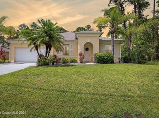 303 Friendly St SW, Palm Bay, FL 32908