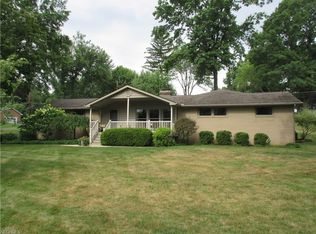 4525 Meadowview Dr NW, Canton, OH 44718