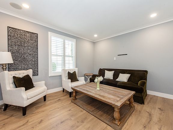 3rd image of 12 Arborside