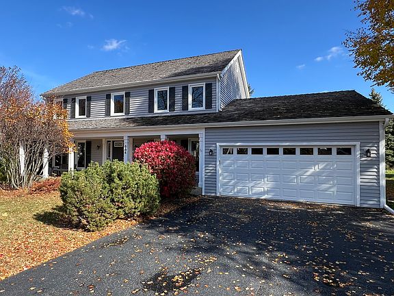 2nd image of 584 Regency Dr