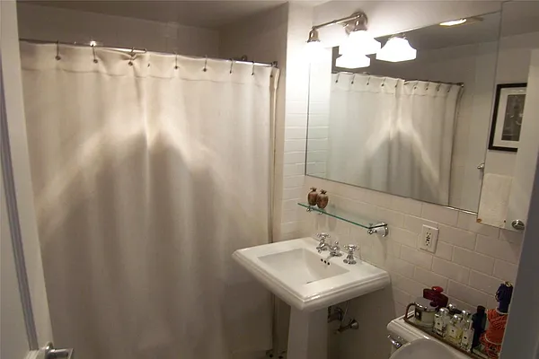 Rented by Maz Group NY | media 28