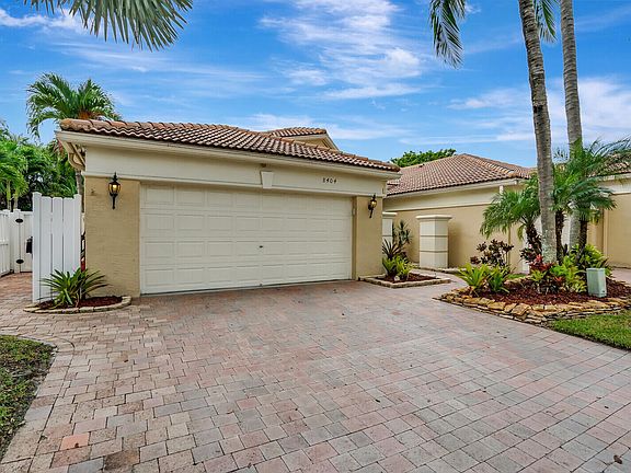 2nd image of 8404 Staniel Cay