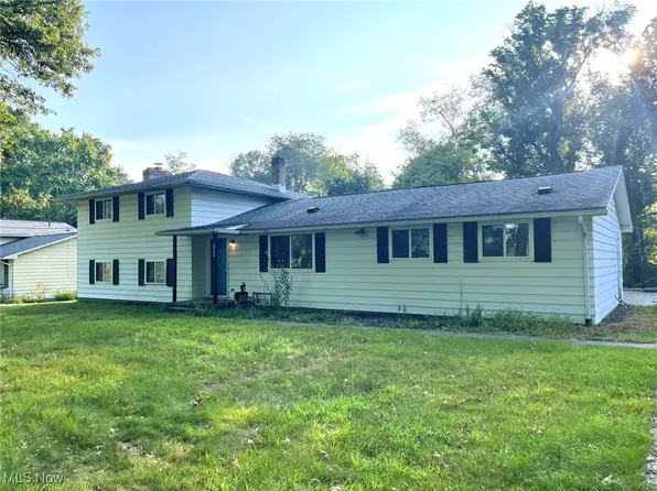 8504 Babst Ave NW, Canal Fulton, OH 44614