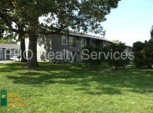 910 6th St S APT 2, Hopkins, MN 55343