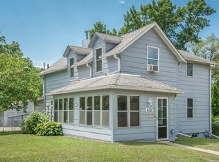 619 Pioneer Rd, Des Moines, IA 50315