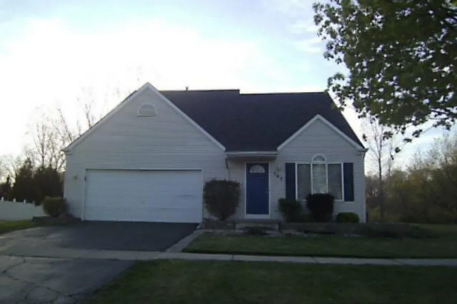 567 Cattail Ln photo 1