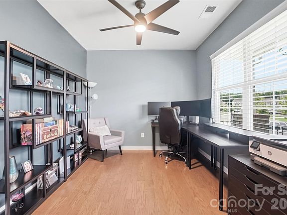 3rd image of 16009 Duval Dr