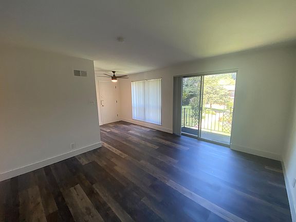 5th image of 727 Lepere Ave APT D