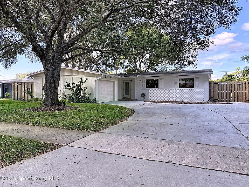 1st image of 2523 Auburn Dr