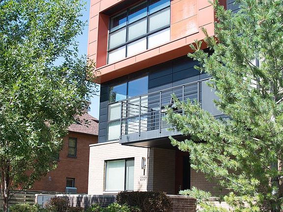 3rd image of 2351 Glenarm Pl
