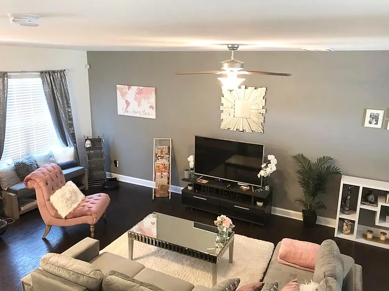 102 Harvest Oaks Ln — Photo 3