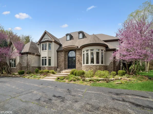 32W634 Oak Lawn Farm Rd, Wayne, IL 60184