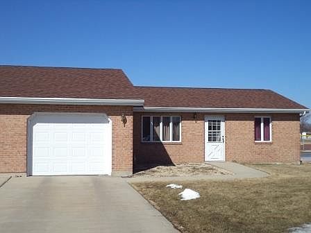 1st image of 100 Karen Dr #B