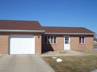 100 Karen Dr #B, Dwight, IL 60420