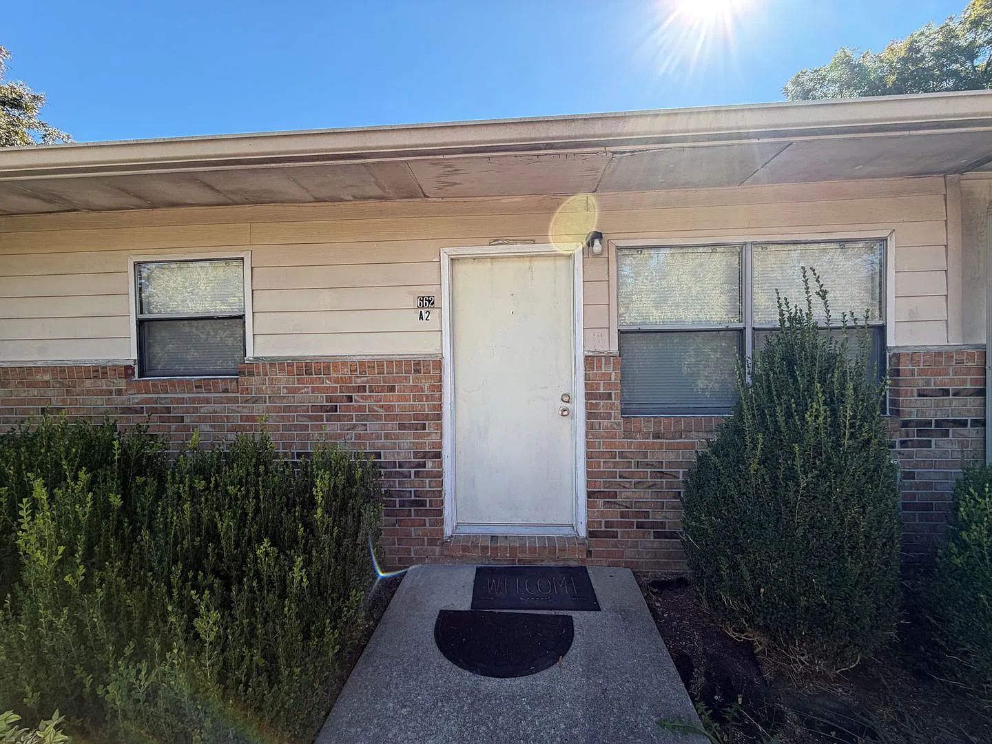 656 Hamilton St — Photo 1