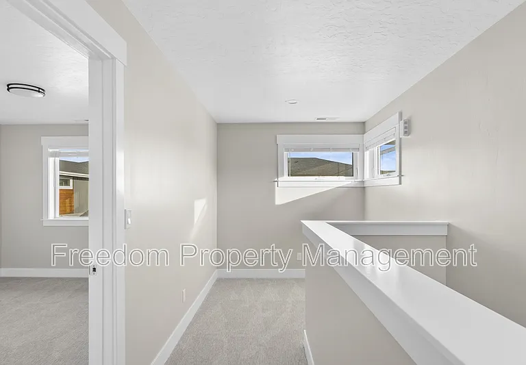1446 E Star Dr — Photo 16