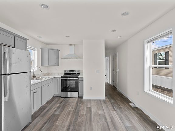5th image of 55 Sugar Street #23