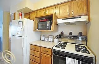 5th image of 30961 Roycroft St