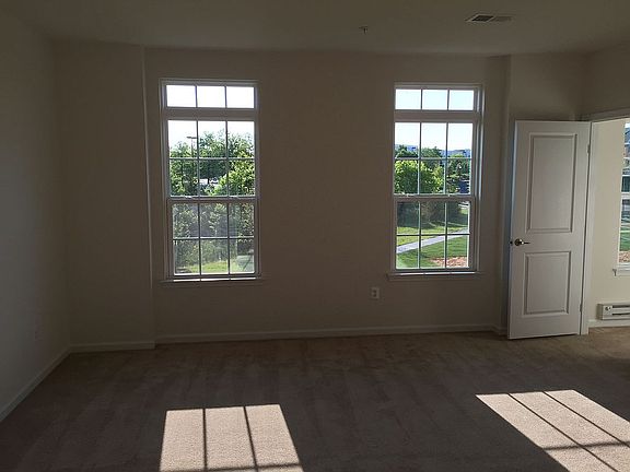 2nd image of 13768 Earhart Cir