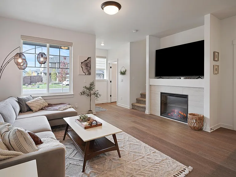 2376 NE Victor Pl — Photo 26