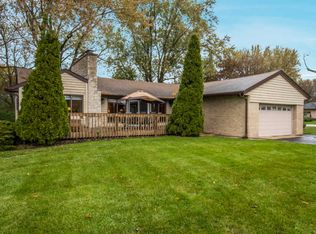 210 Lonsdale Rd, Prospect Heights, IL 60070