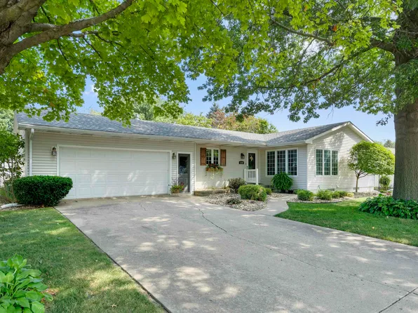1210 Park Ave, Waverly, IA 50677