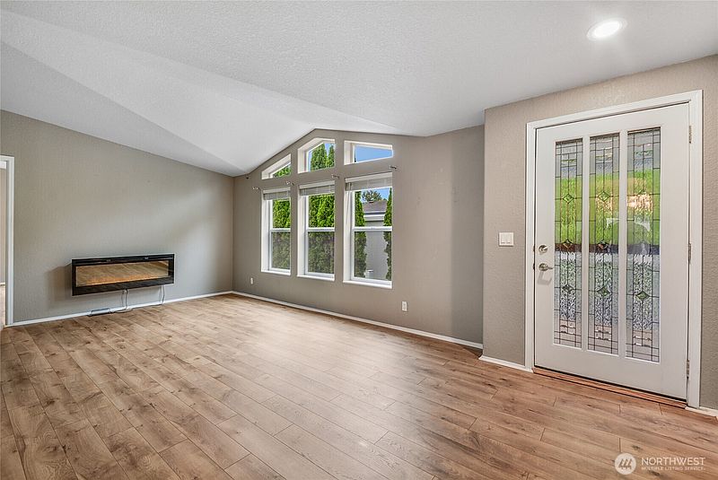 4th image of 14727 43rd Avenue NE #74