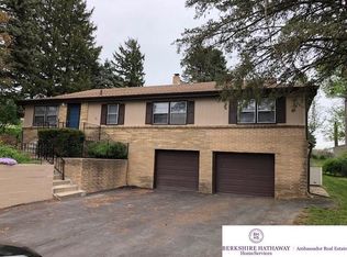 10421 Blair High Rd, Omaha, NE 68142