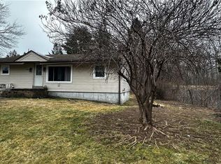 285 Lincoln St, Blackstone, MA 01504