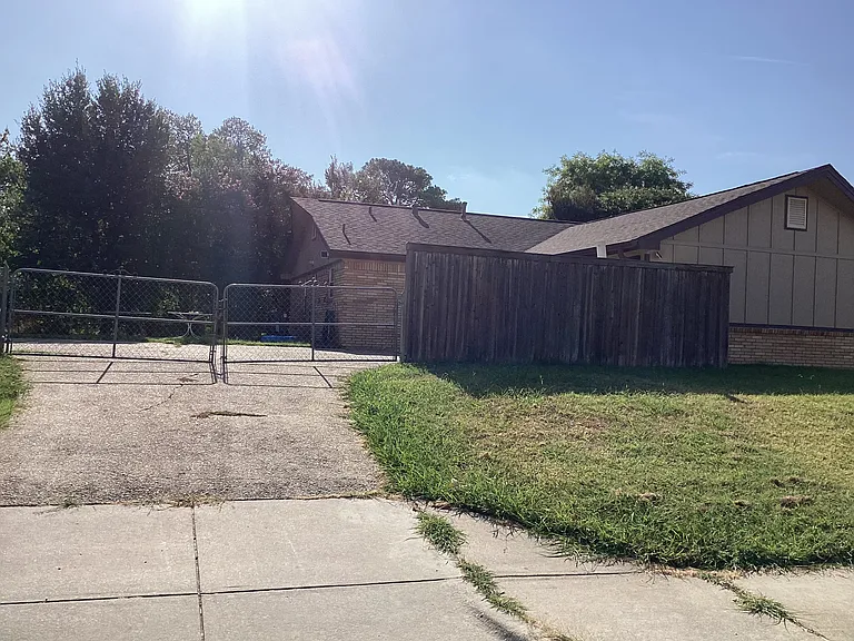 776 Ponderosa Dr — Photo 14