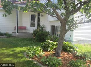 1336 Peninsula Rd, New Richmond, WI 54017