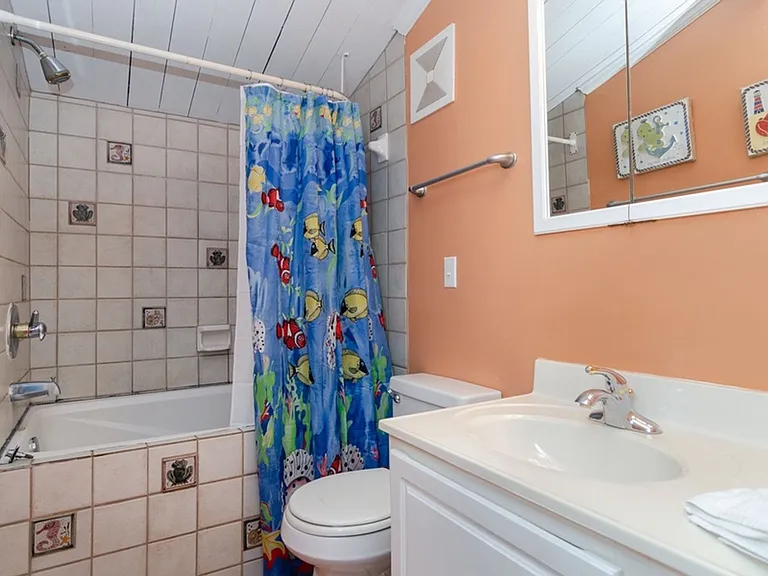 1816 Canal Dr — Photo 17