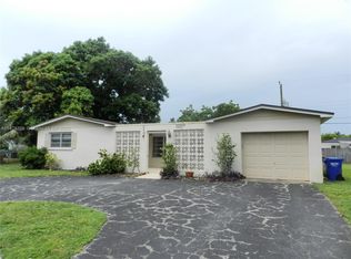 7710 NW 3rd St, Pembroke Pines, FL 33024