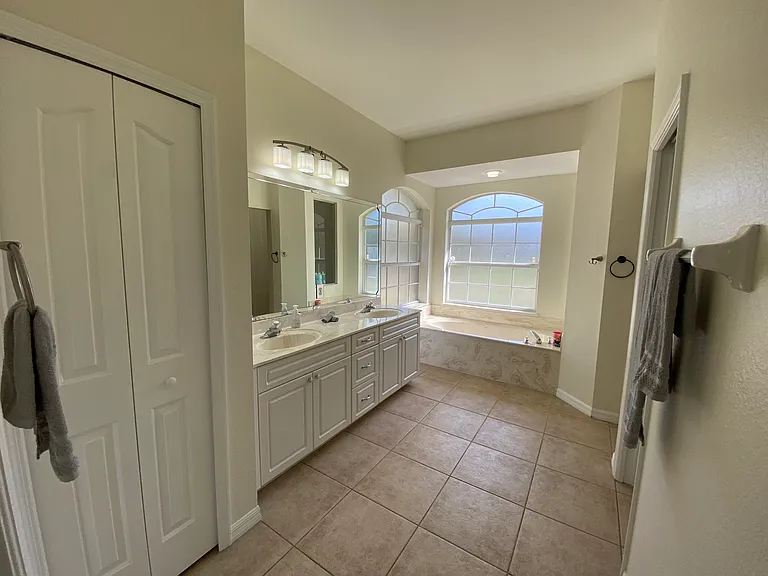 5540 Allamanda Ave — Photo 15