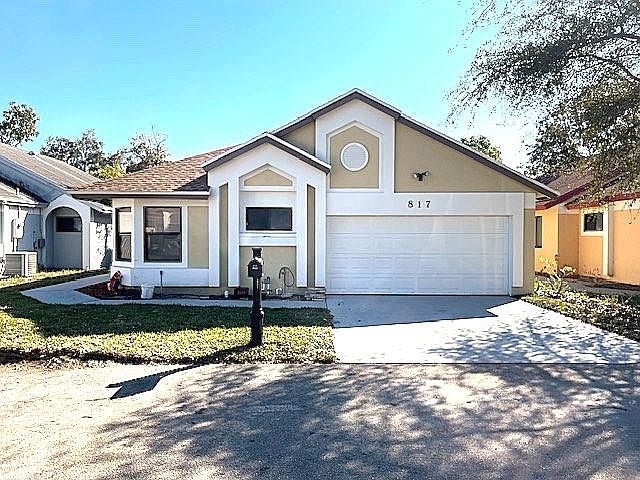 1st image of 817 E Palm Run Drive