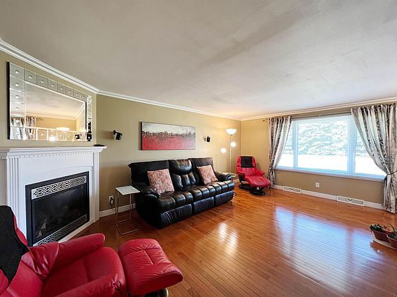 3rd image of 4235 E Parke Ridge Ln