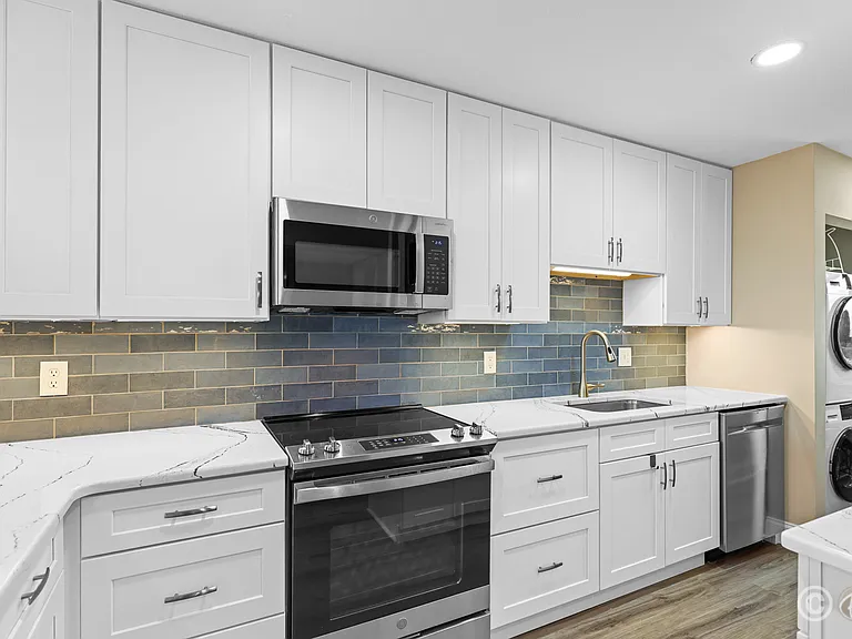 821 Bahia Del Sol Dr #B — Photo 5
