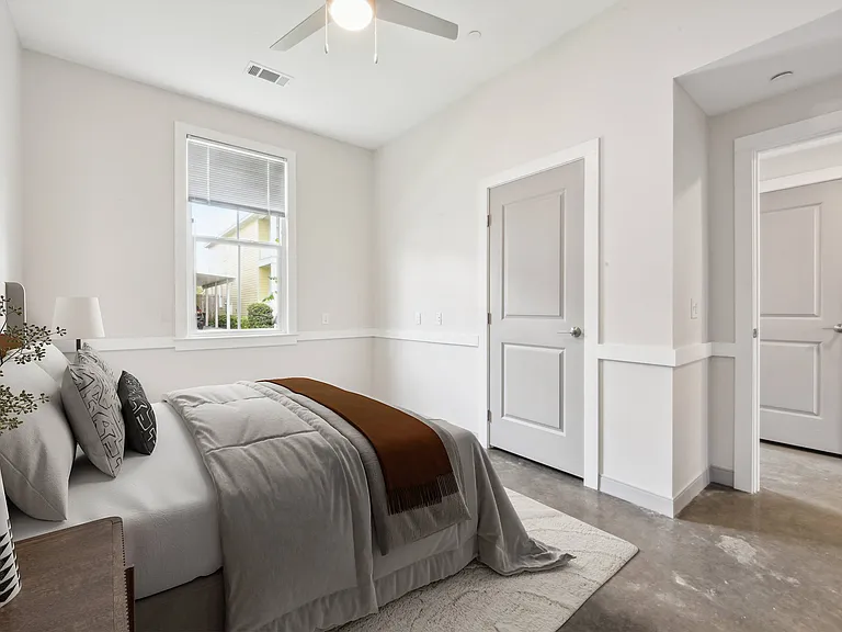 Woodring Apartments — Photo 6