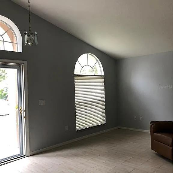 9405 Hidden Water Cir — Photo 5